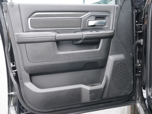 New 2026 RAM 2500 Big Horn AWD/4WD image 16