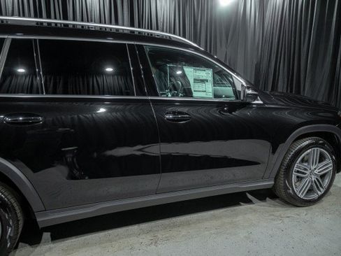 New 2026 Mercedes-Benz GLS 450 4MATIC image 4
