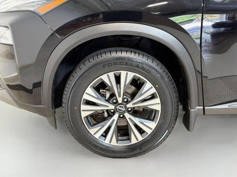 Used 2023 Nissan Rogue SV w/ SV Premium B Package AWD/4WD image 32