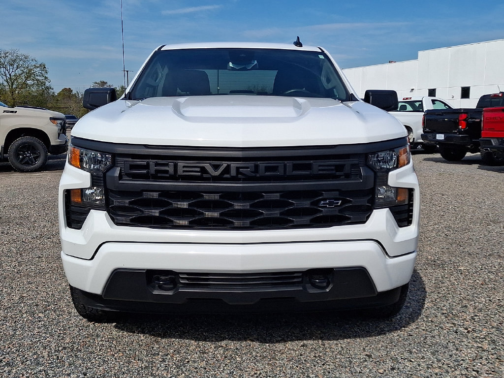 Used 2024 Chevrolet Silverado 1500 Custom w/ Turbomax Blackout Package AWD/4WD image 5