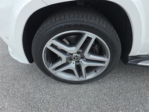 Used 2019 Mercedes-Benz GLS 550 4MATIC image 11