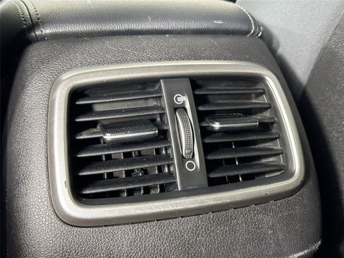 Used 2018 Kia Sorento LX w/ LX V6 Convenience Package image 32