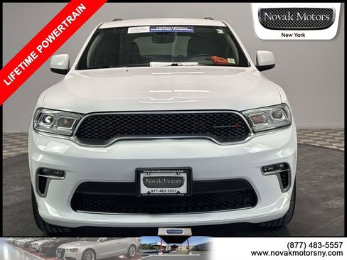 Used 2022 Dodge Durango SXT w/ Anodized Platinum Package image 2