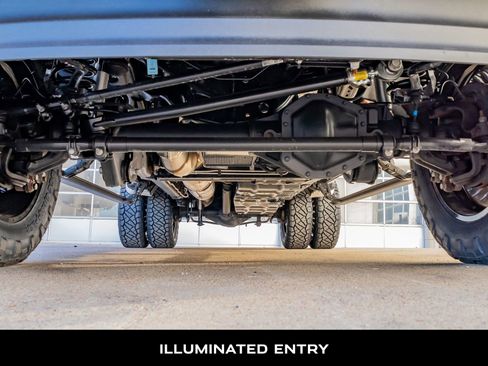 Used 2025 Ford F350 Platinum image 15