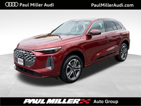New 2026 Audi Q5 Premium AWD/4WD image 1