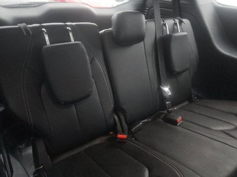 Used 2021 Chrysler Pacifica Touring-L w/ S Appearance Package FWD image 9