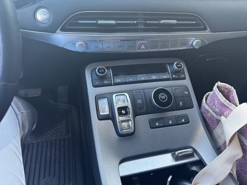 Used 2022 Hyundai Palisade SEL w/ Premium Package image 9