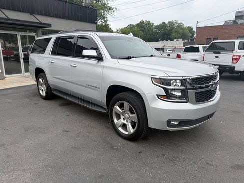 Used 2015 Chevrolet Suburban LT AWD/4WD image 8