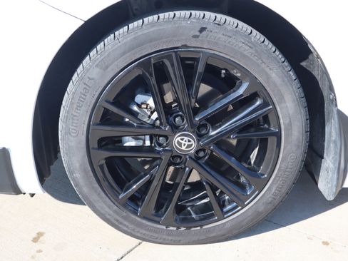 Used 2025 Toyota Camry SE w/ Multimedia Upgrade Package image 29