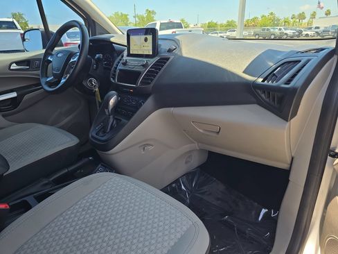 Used 2019 Ford Transit Connect XLT FWD image 11