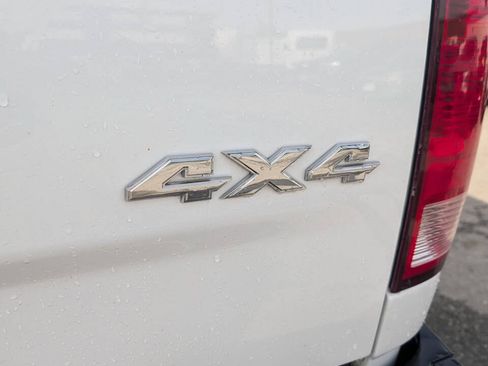 Used 2013 RAM 1500 Classic SLT w/ Premium Display Pkg AWD/4WD image 8