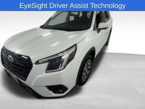 Used 2024 Subaru Forester Premium image 7