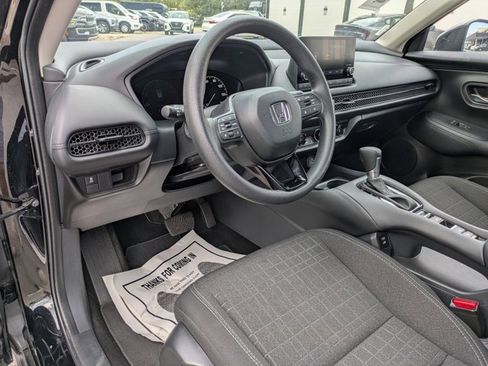 Used 2025 Honda HR-V LX image 5