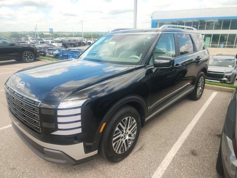 Used 2026 Hyundai Palisade SEL FWD image 13