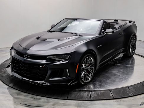 Used 2024 Chevrolet Camaro ZL1 RWD image 7