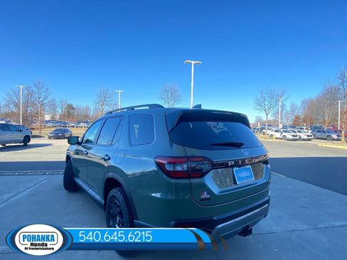 New 2026 Honda Pilot TrailSport image 3
