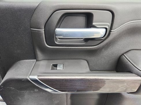 Used 2021 Chevrolet Silverado 2500 LTZ image 31