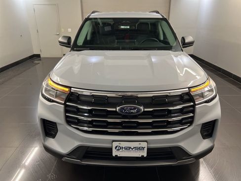 New 2026 Ford Explorer Active image 2