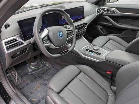 Used 2025 BMW i4 eDrive40 RWD image 10