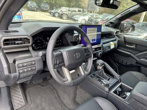 New 2025 Toyota 4Runner Limited AWD/4WD image 13