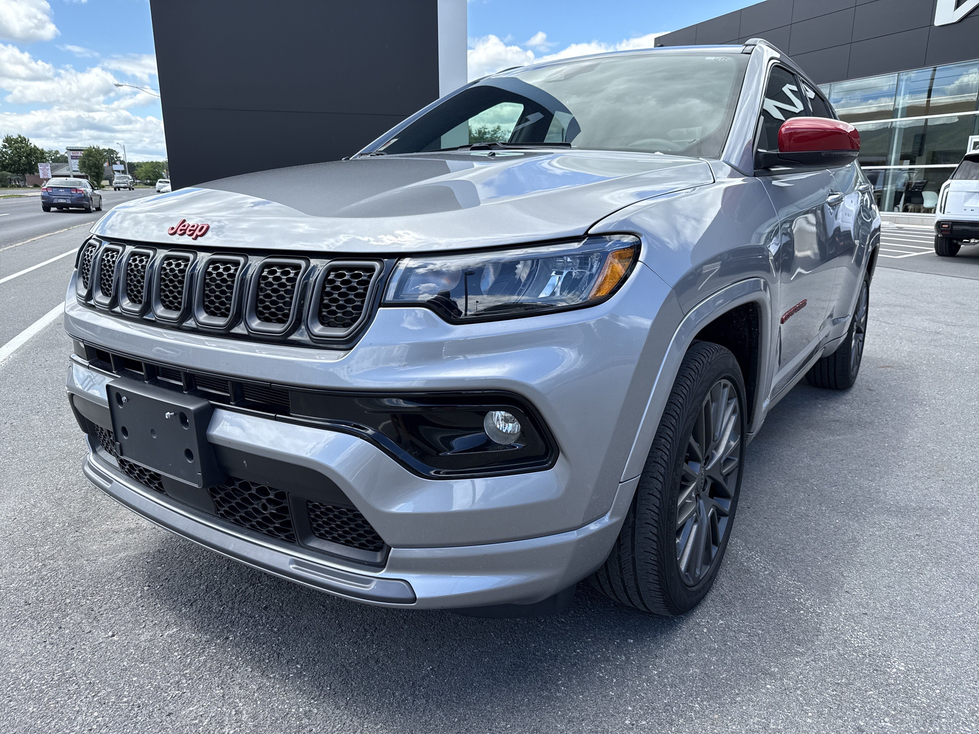 Used 2023 Jeep Compass Limited AWD/4WD image 8