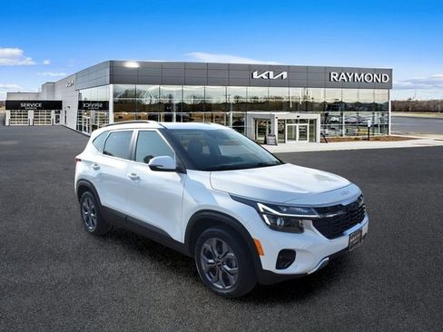 Used 2024 Kia Seltos S AWD/4WD image 10