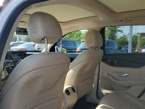 Used 2021 Mercedes-Benz GLC 300 image 13
