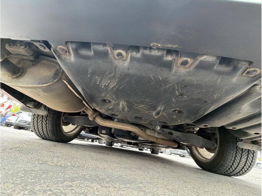 Used 2018 Toyota Camry XLE FWD image 38