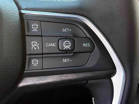 New 2026 Jeep Grand Cherokee Limited AWD/4WD image 21