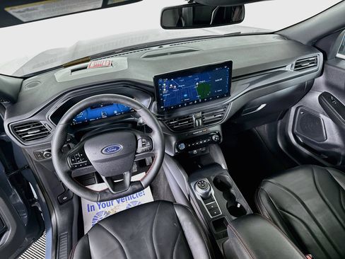 Used 2025 Ford Escape ST-Line Elite w/ Premium Technology Package AWD/4WD image 21