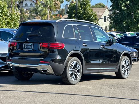 New 2026 Mercedes-Benz GLB 250 image 3