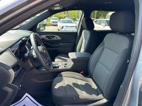 Used 2023 Chevrolet Traverse LT FWD image 15