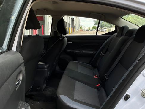 Used 2025 Nissan Versa SV FWD image 11