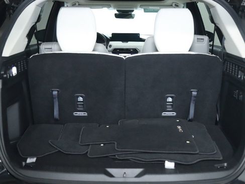 Certified 2025 MAZDA CX-90 3.3 Turbo S w/ Premium Plus image 33