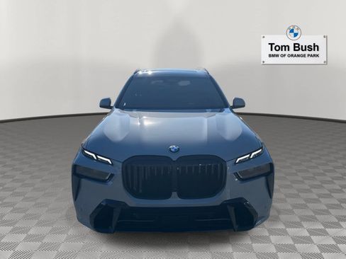 New 2026 BMW X7 xDrive40i w/ Executive Package image 2