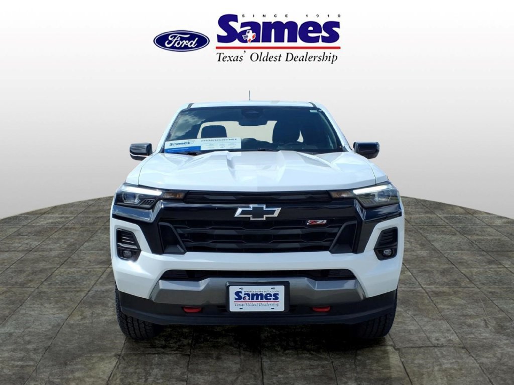 Used 2023 Chevrolet Colorado Z71 w/ Advanced Trailering Package AWD/4WD image 9
