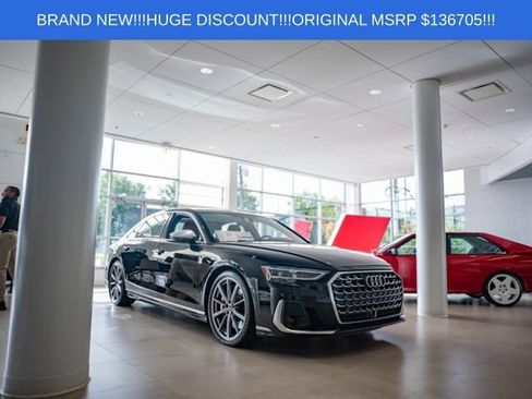 Used 2025 Audi S8 AWD/4WD image 3