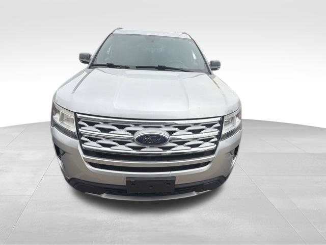 Used 2019 Ford Explorer XLT w/ Equipment Group 201A AWD/4WD image 2