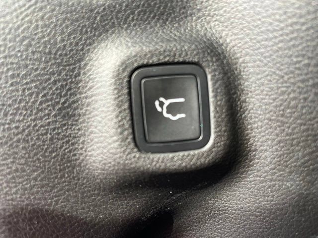 Used 2023 Jeep Compass High Altitude w/ Driver Assist Group I AWD/4WD image 48