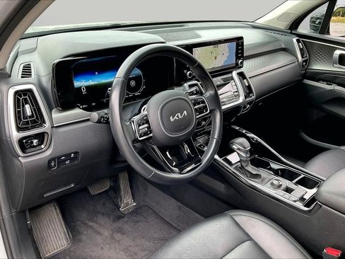Used 2023 Kia Sorento SX AWD/4WD image 21