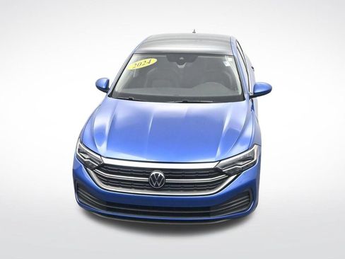 Used 2024 Volkswagen Jetta SE FWD image 31