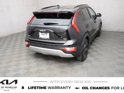 New 2026 Kia Niro EX FWD image 5