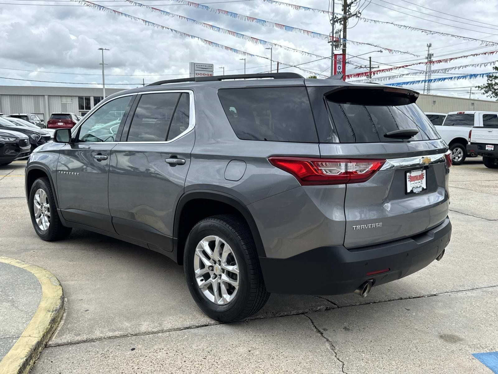 Used 2019 Chevrolet Traverse LT w/ LPO, Floor Liner Package FWD image 5
