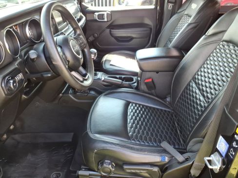 Used 2022 Jeep Wrangler Sport AWD/4WD image 11