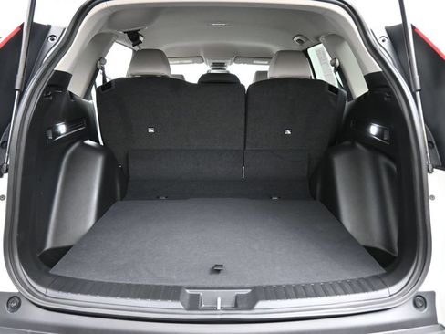 Used 2025 Honda CR-V LX image 14