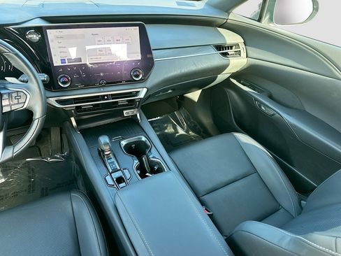 Used 2023 Lexus RX 350 Premium image 23