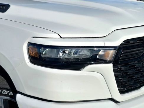 New 2026 RAM 1500 Express AWD/4WD image 30
