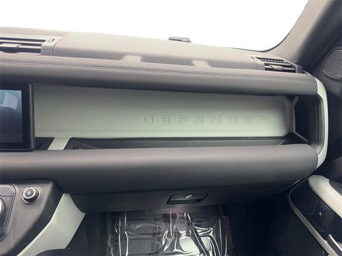 Used 2022 Land Rover Defender 110 X-Dynamic SE image 56