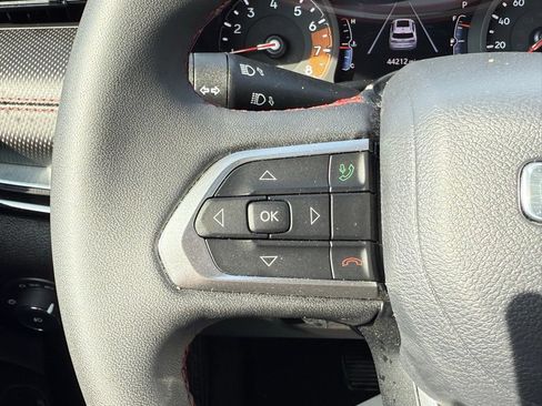Used 2024 Jeep Compass Trailhawk AWD/4WD image 38