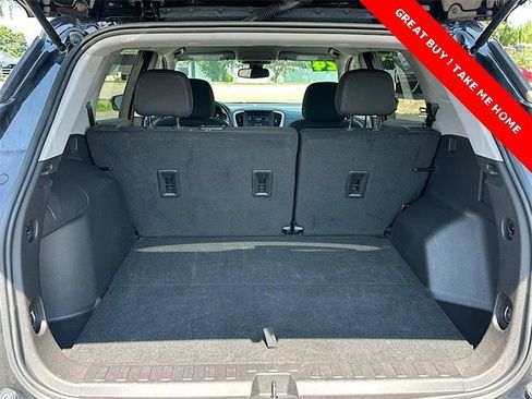 Used 2024 GMC Terrain SLE image 11